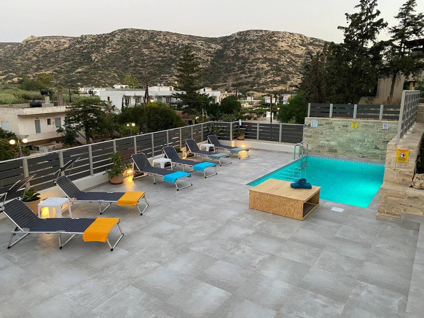 Maistro Suites With Pool, Matala Exterior photo